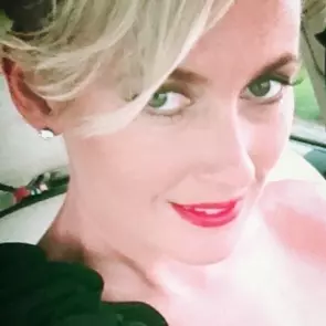 Lisa Matlock, London, Real Estate Agent